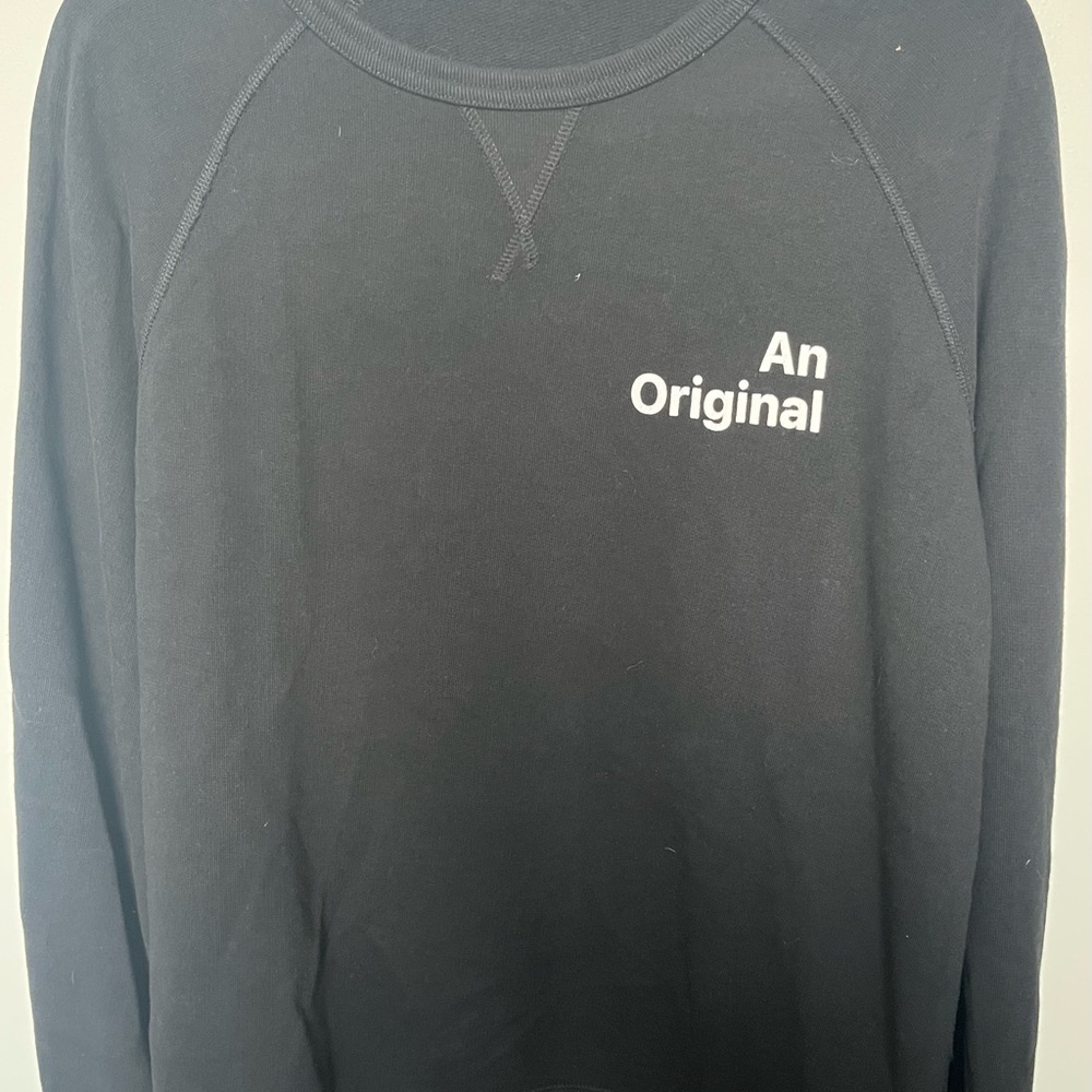 Hiro Clark An Original Apple TV+ Black Crewneck
Sweatshirt Men’s Size Small